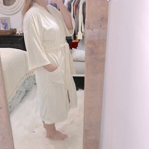 Vintage super soft bath robe one size fits all
